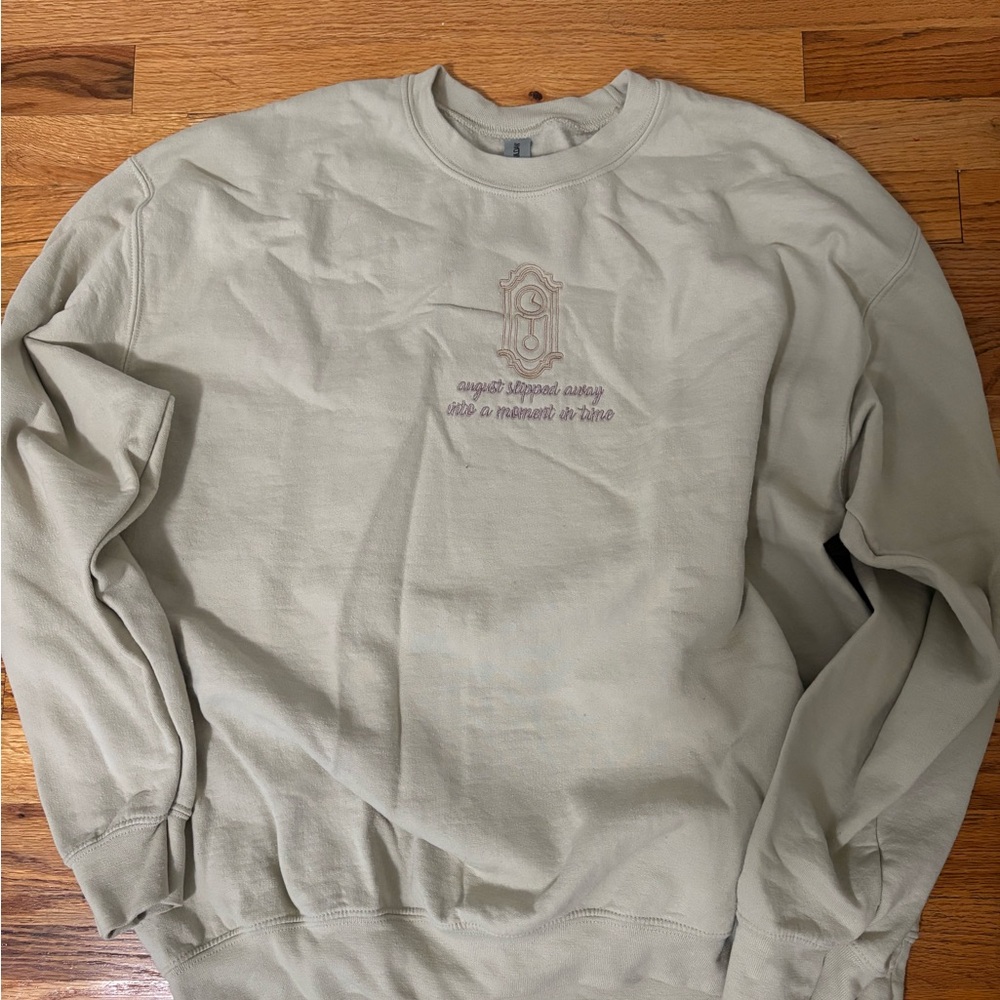 “August slipped away liked a moment in time” Taylor Swift Crewneck sweatshirt